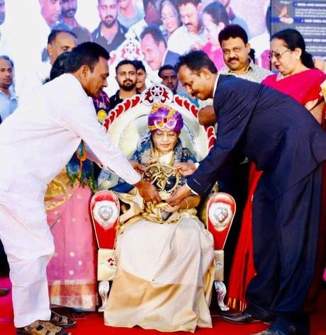 Legendary singer P. Susheela inaugurates